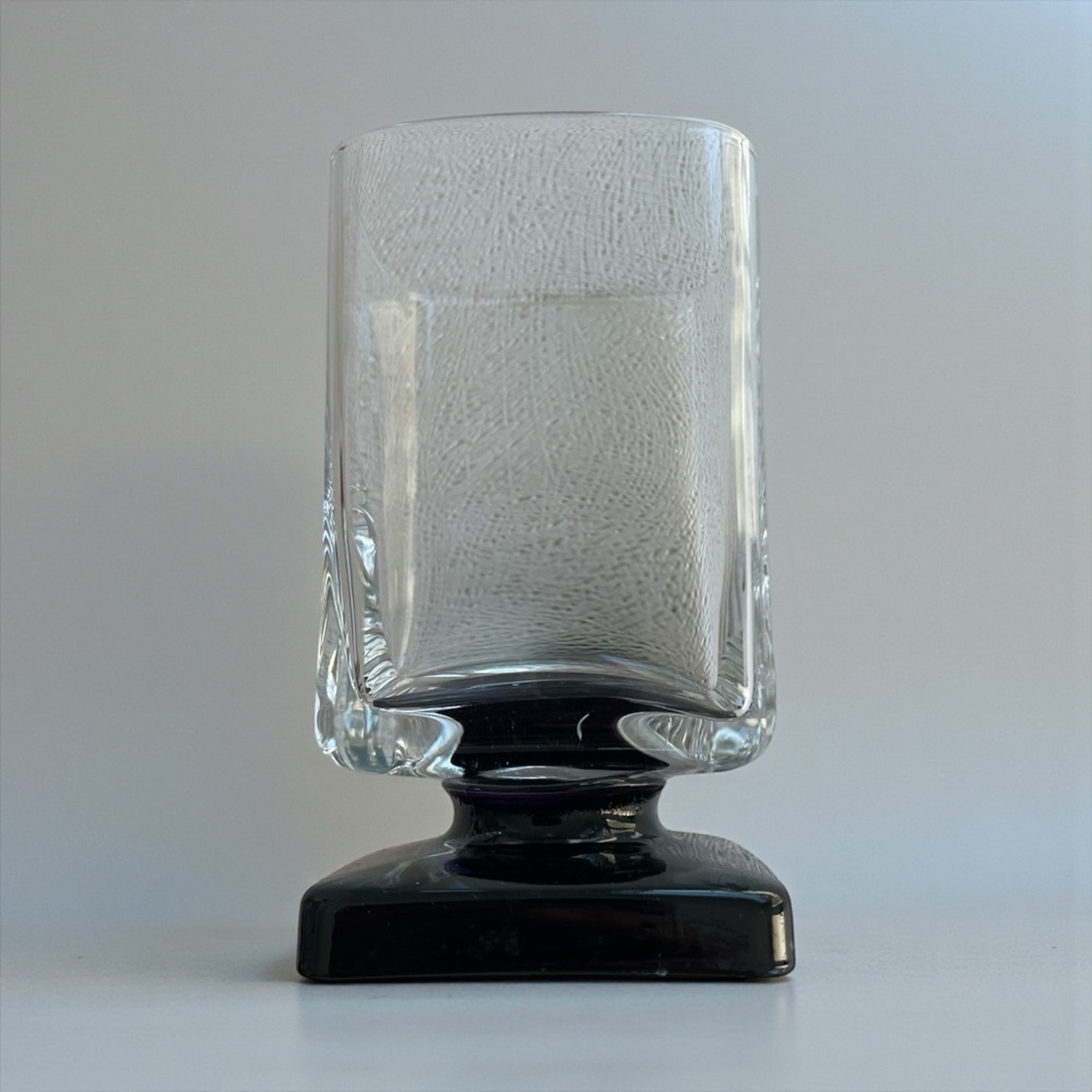 Disaronno Amaretto square liquor glass with black pedestal base, one only